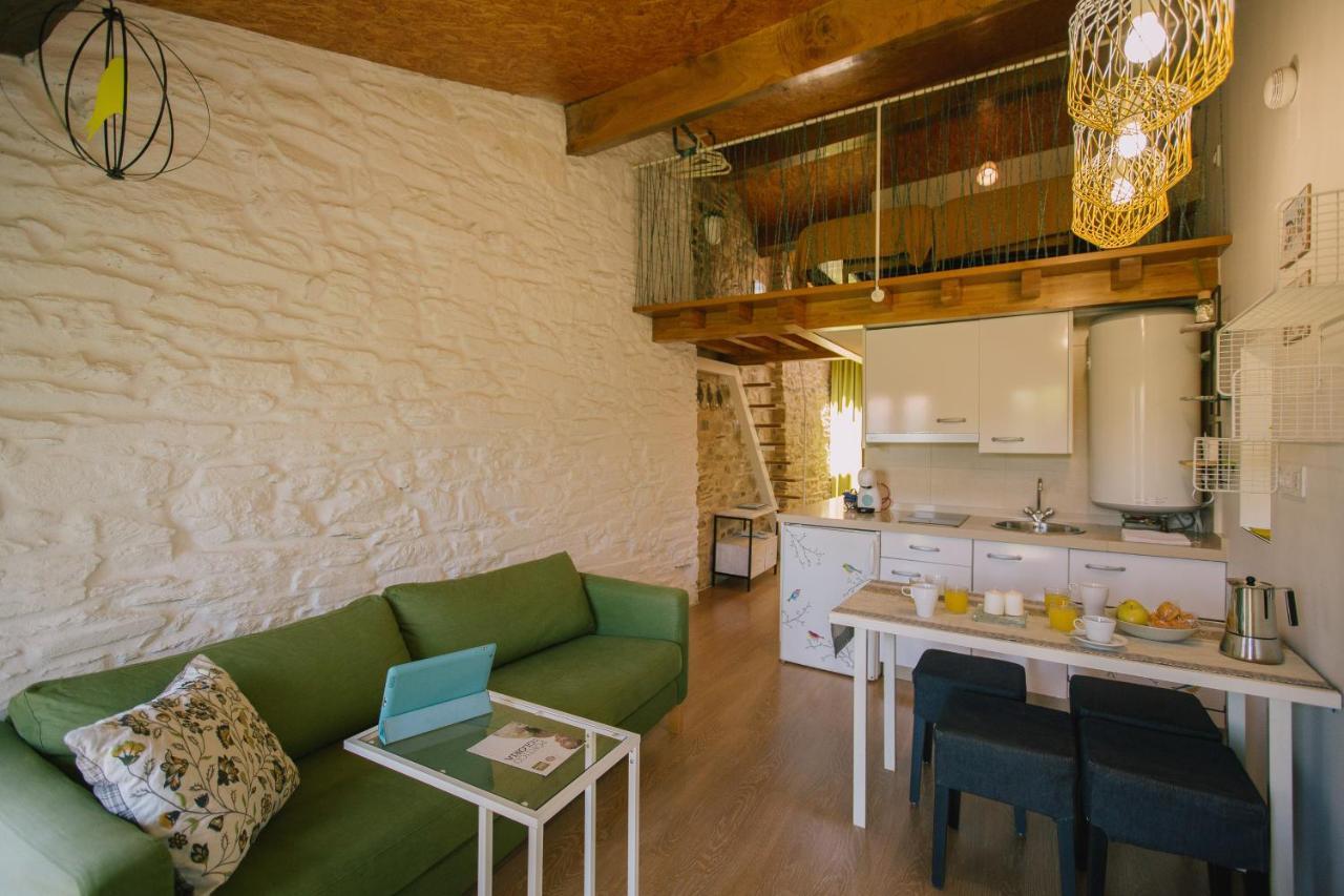 Roompedra Apartamentos Turisticos ซานติอาโก เด กอมโปสเตลา ภายนอก รูปภาพ