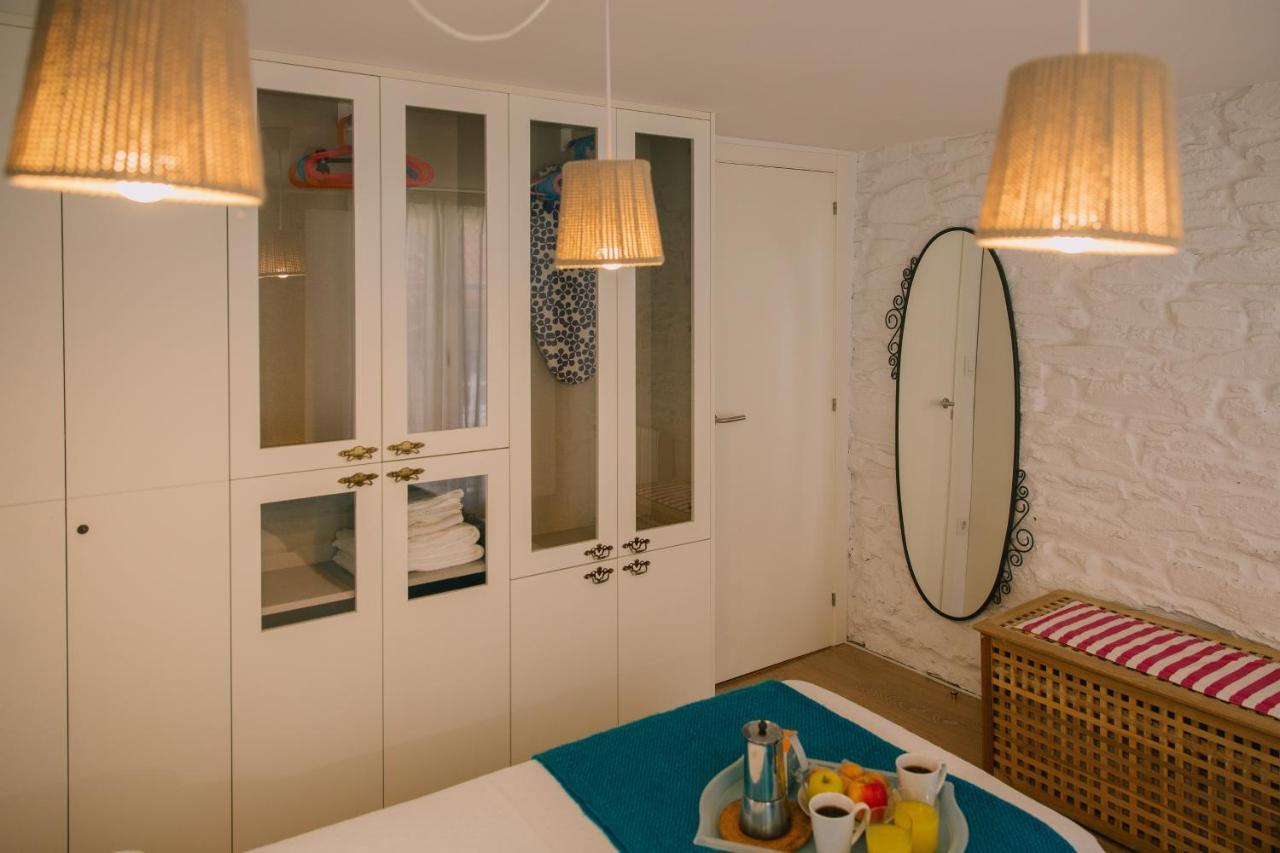 Roompedra Apartamentos Turisticos ซานติอาโก เด กอมโปสเตลา ภายนอก รูปภาพ
