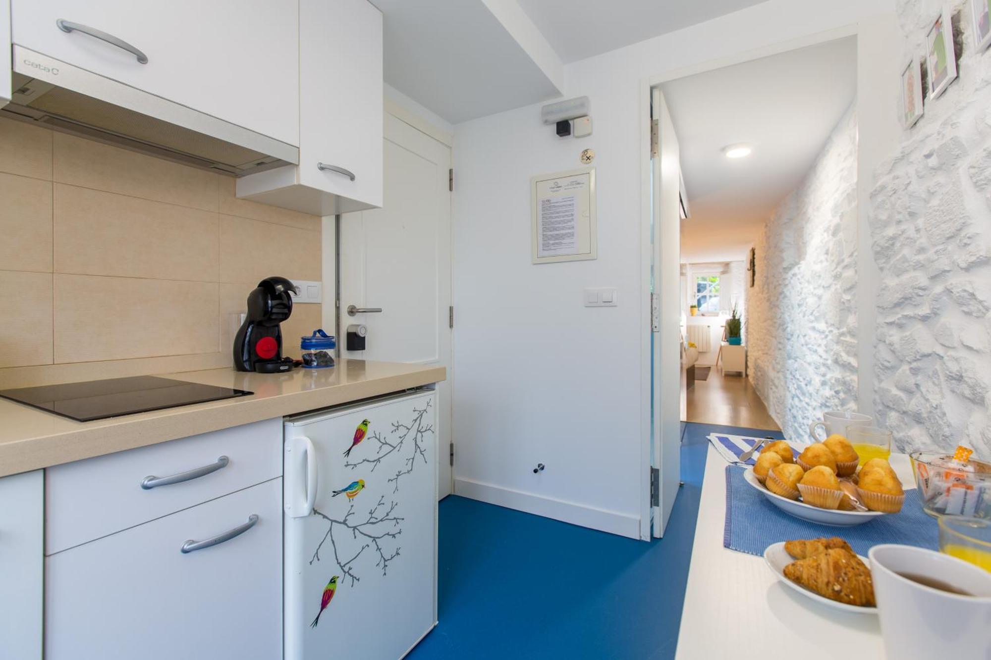 Roompedra Apartamentos Turisticos ซานติอาโก เด กอมโปสเตลา ภายนอก รูปภาพ