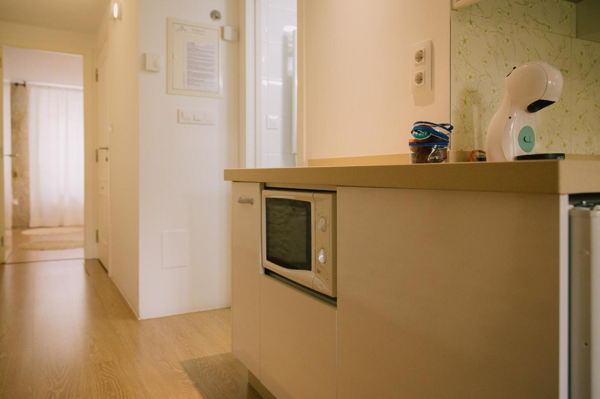 Roompedra Apartamentos Turisticos ซานติอาโก เด กอมโปสเตลา ภายนอก รูปภาพ
